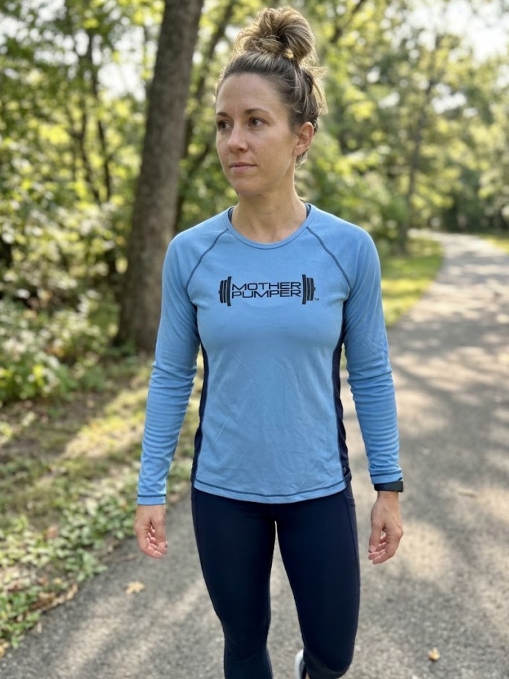 NWT Alo Yoga Mother Pumper Top Blue Long Sleeve Workout Active Shirt M
DD